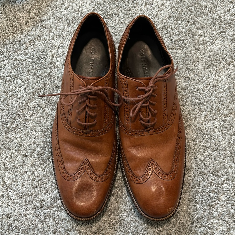 Men’s Cole Haan brown wing tips